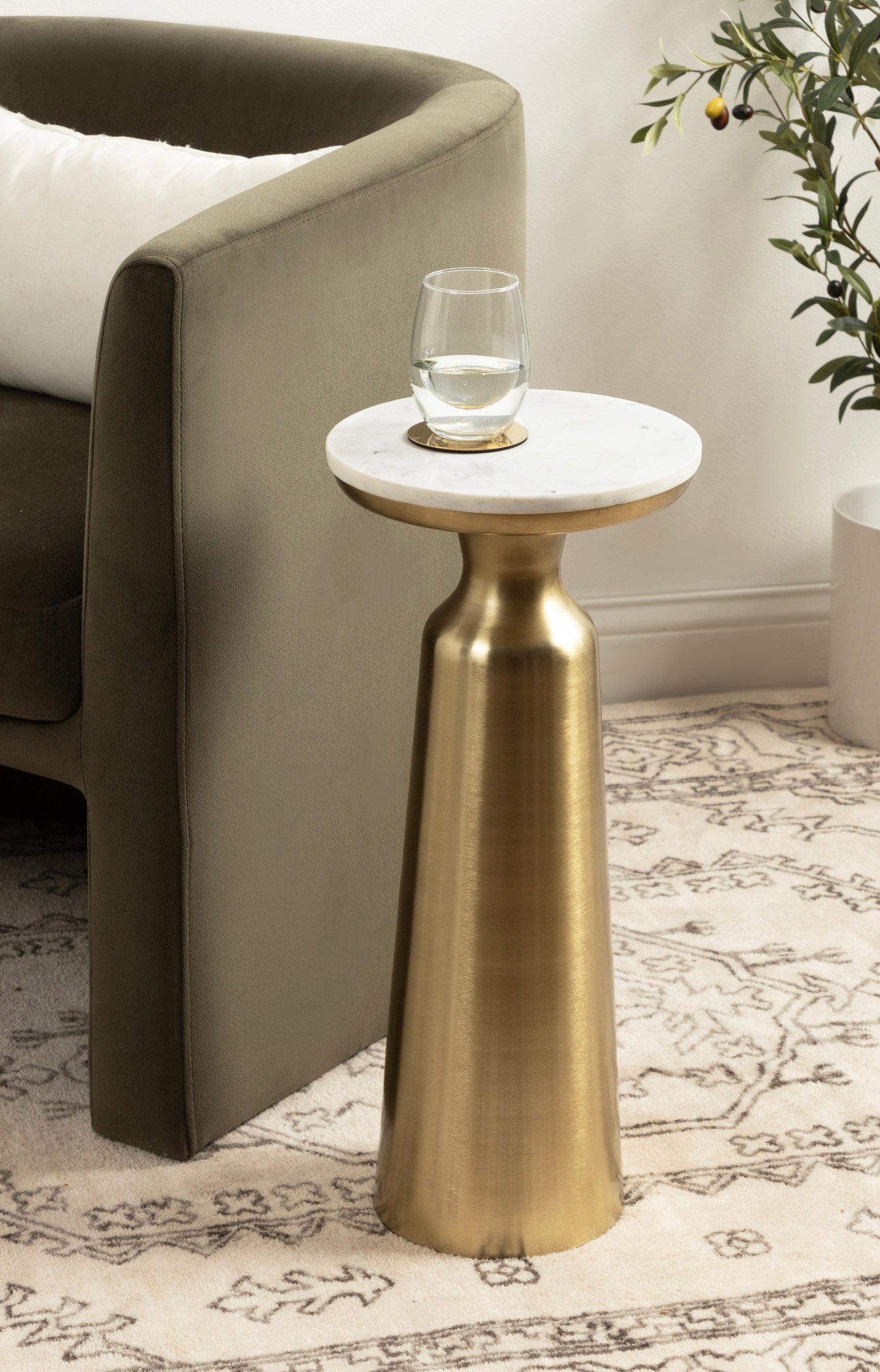 Cardina Round Drink Table