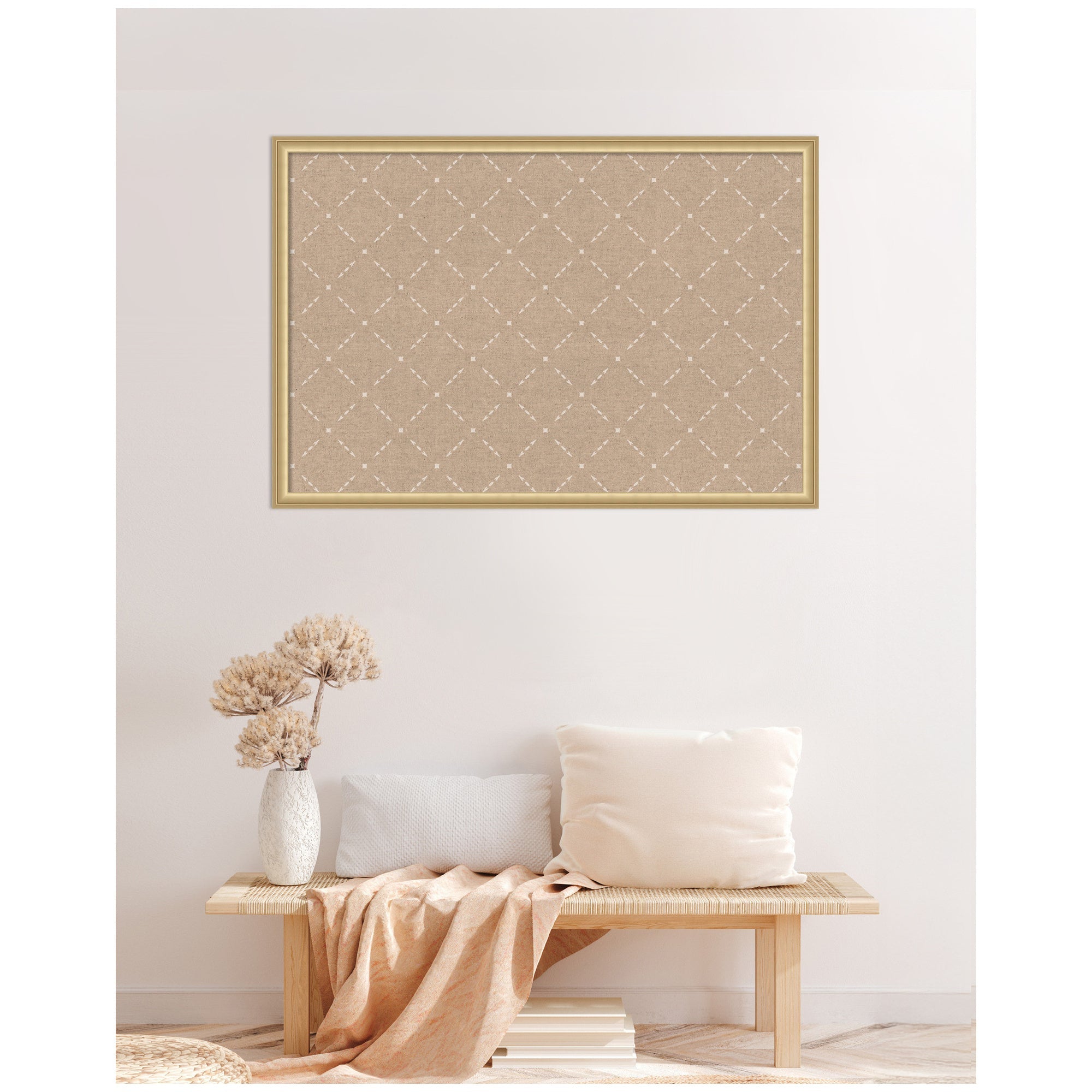 Pinboard Beige Lattice Pattern