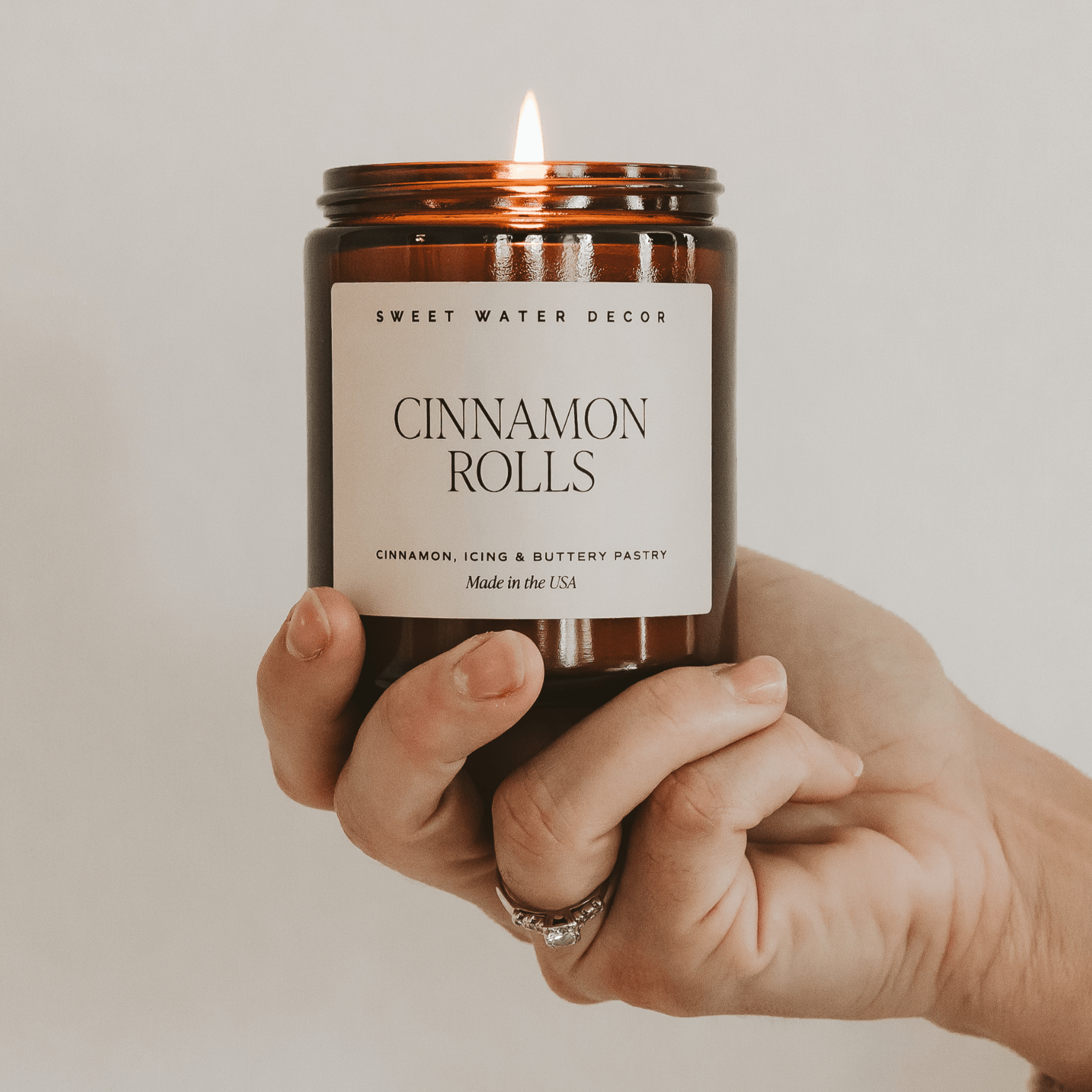 Cinnamon Rolls Soy Candle (9oz Amber Jar)
