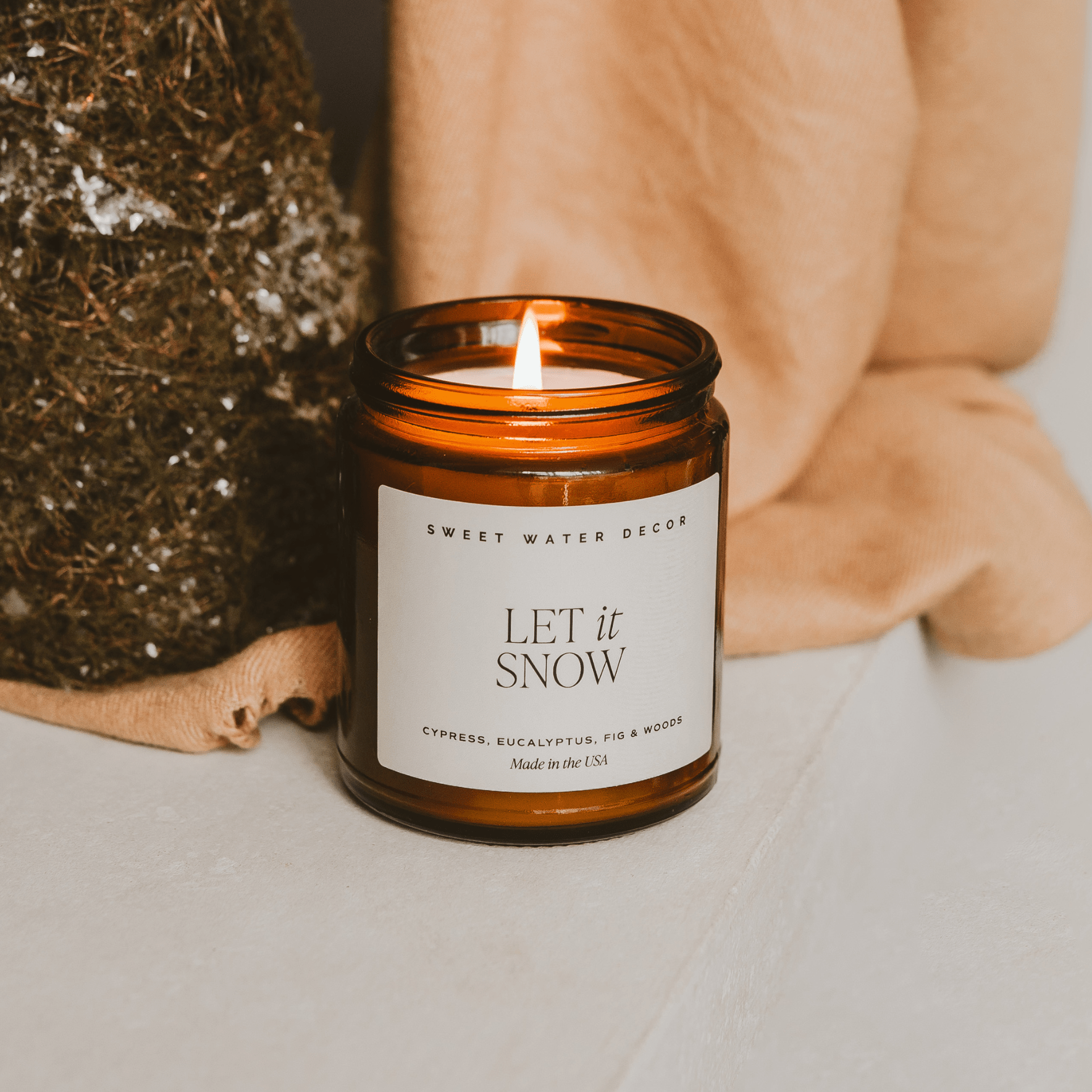 Let It Snow Soy Candle (9 oz Amber Jar)