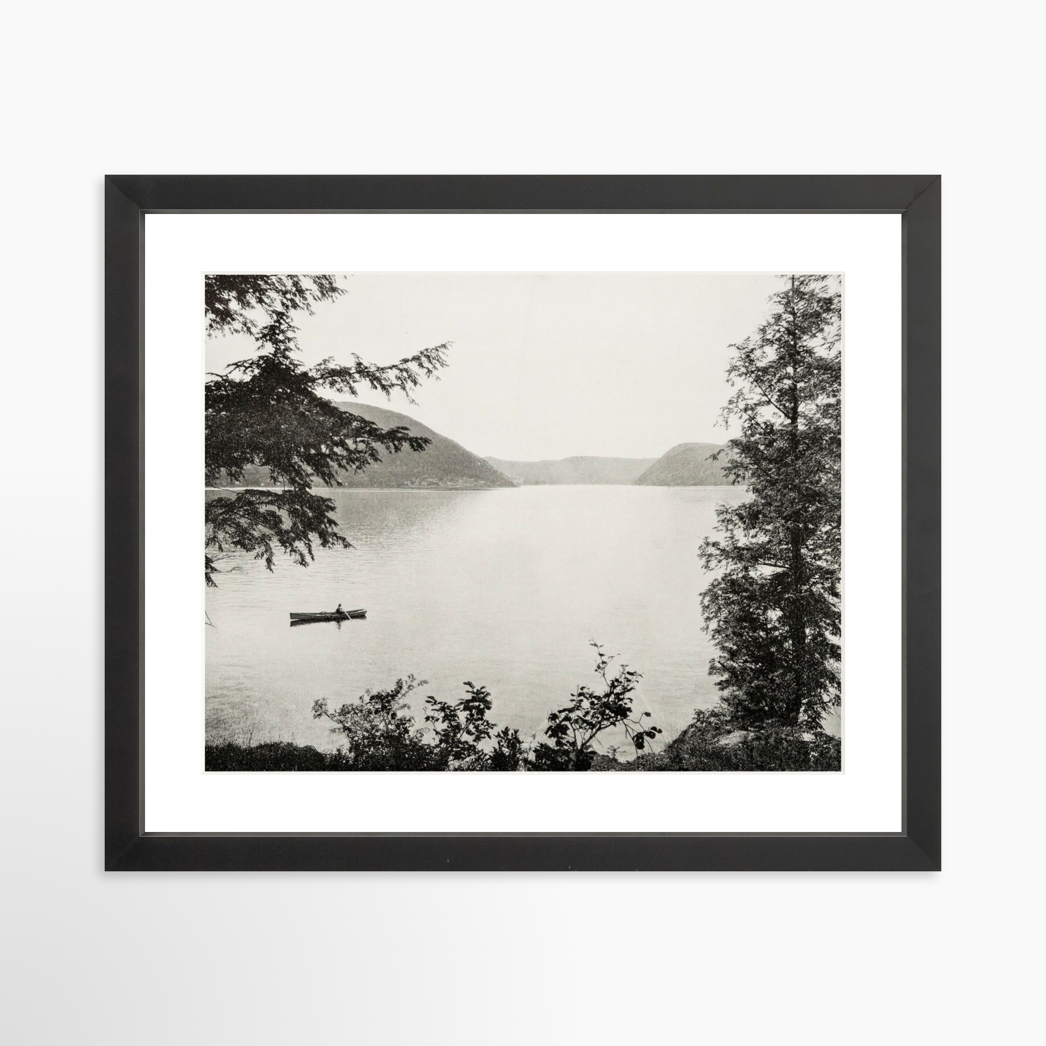 14x11 / Black Frame + White Mat