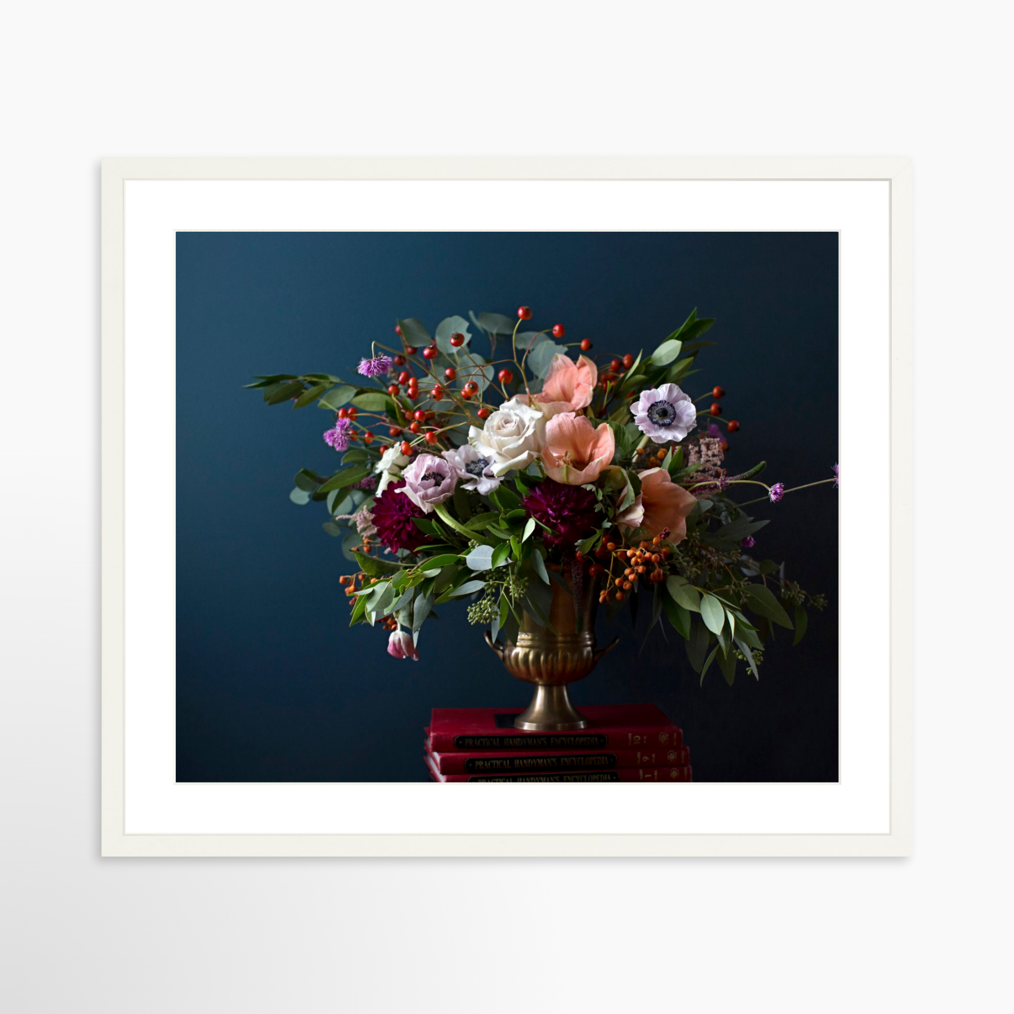 25x20 / White Frame + White Mat