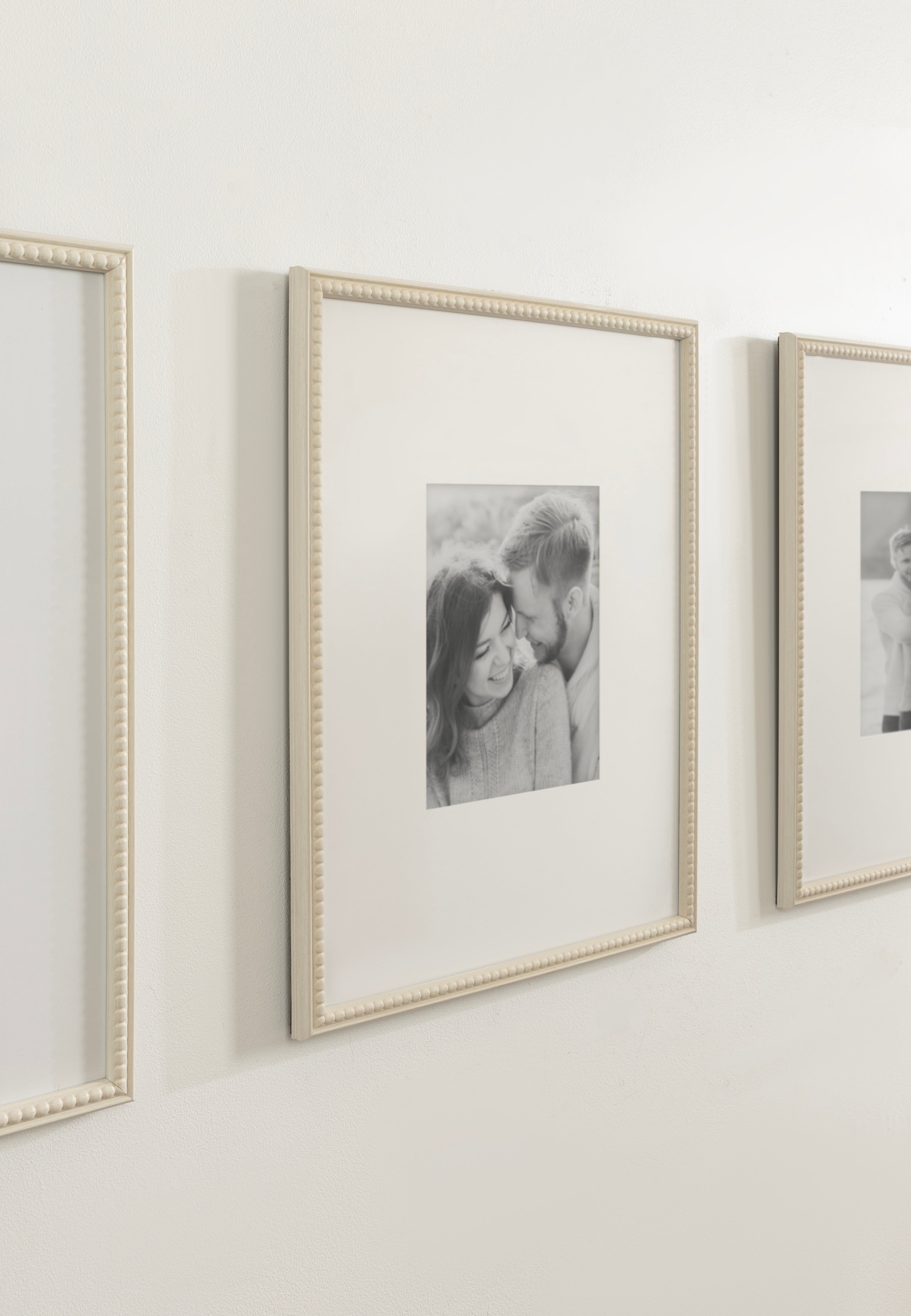 Adlynn Beaded Photo Frame Set