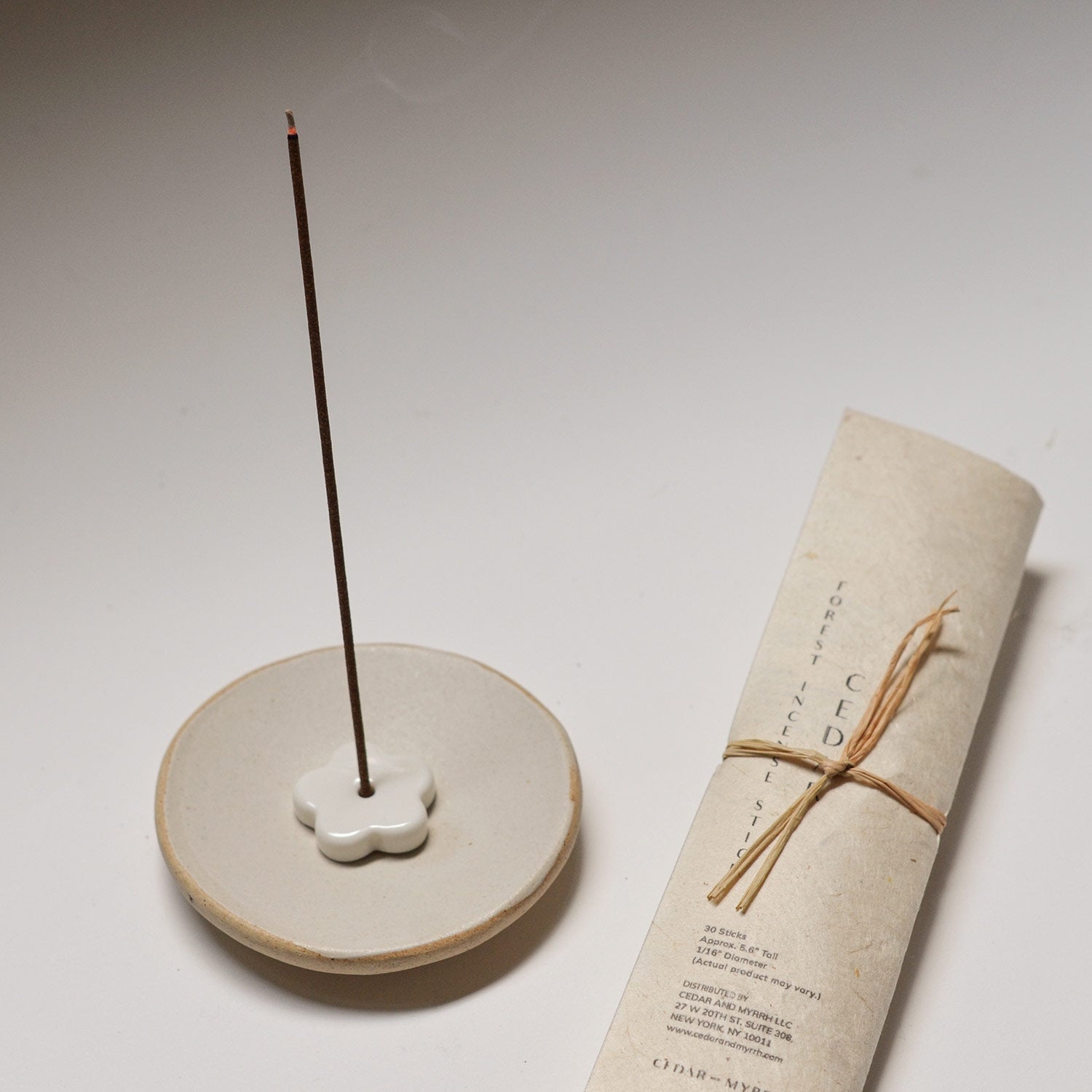 Cedarwood Incense Stick Set (30 Sticks with Ceramic Holder)