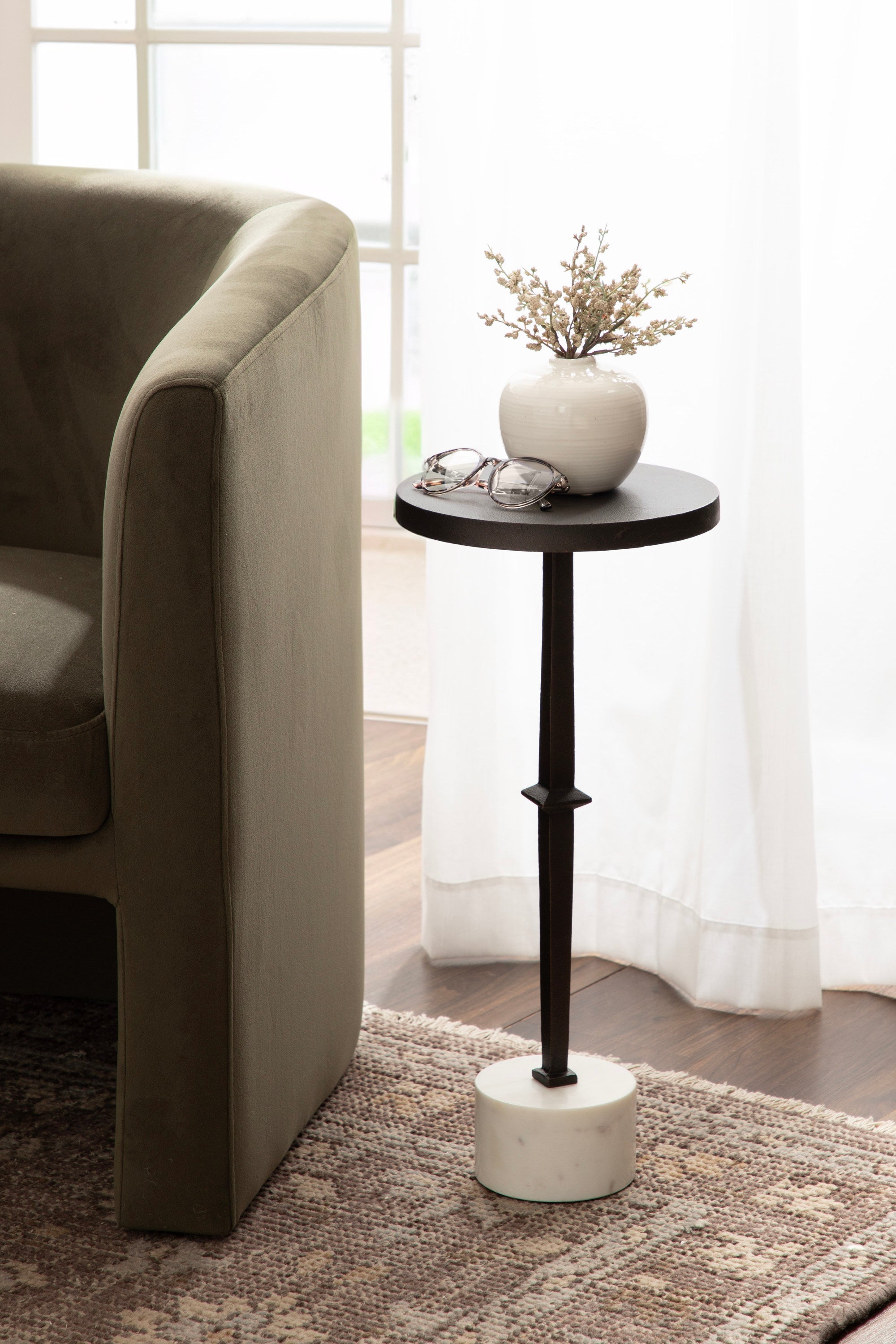 Lazaro Pedestal Drink Table