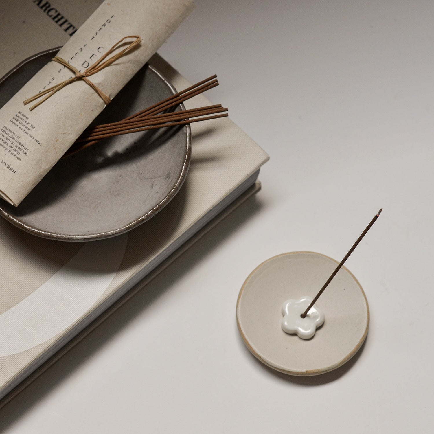 Cedarwood Incense Stick Set (30 Sticks with Ceramic Holder)