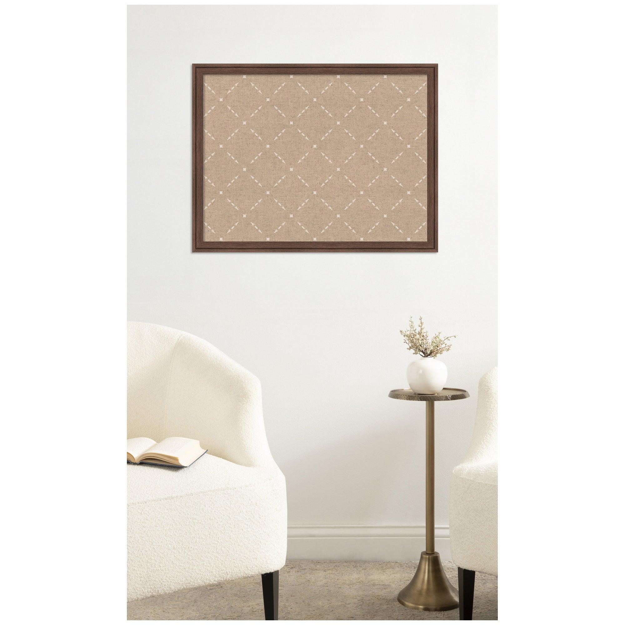 Pinboard Beige Lattice Pattern