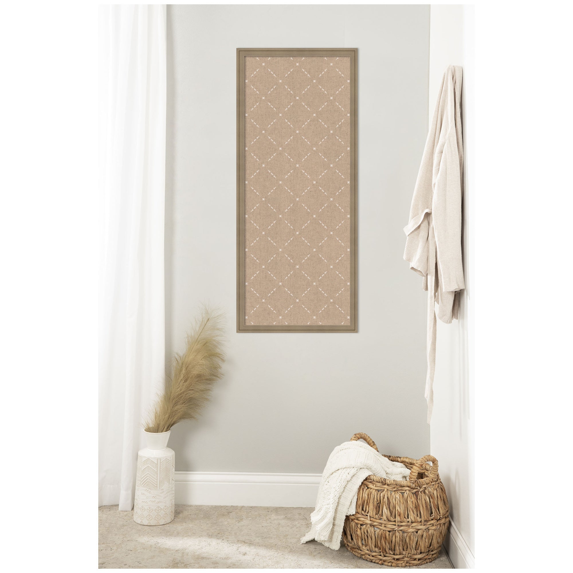 Pinboard Beige Lattice Pattern