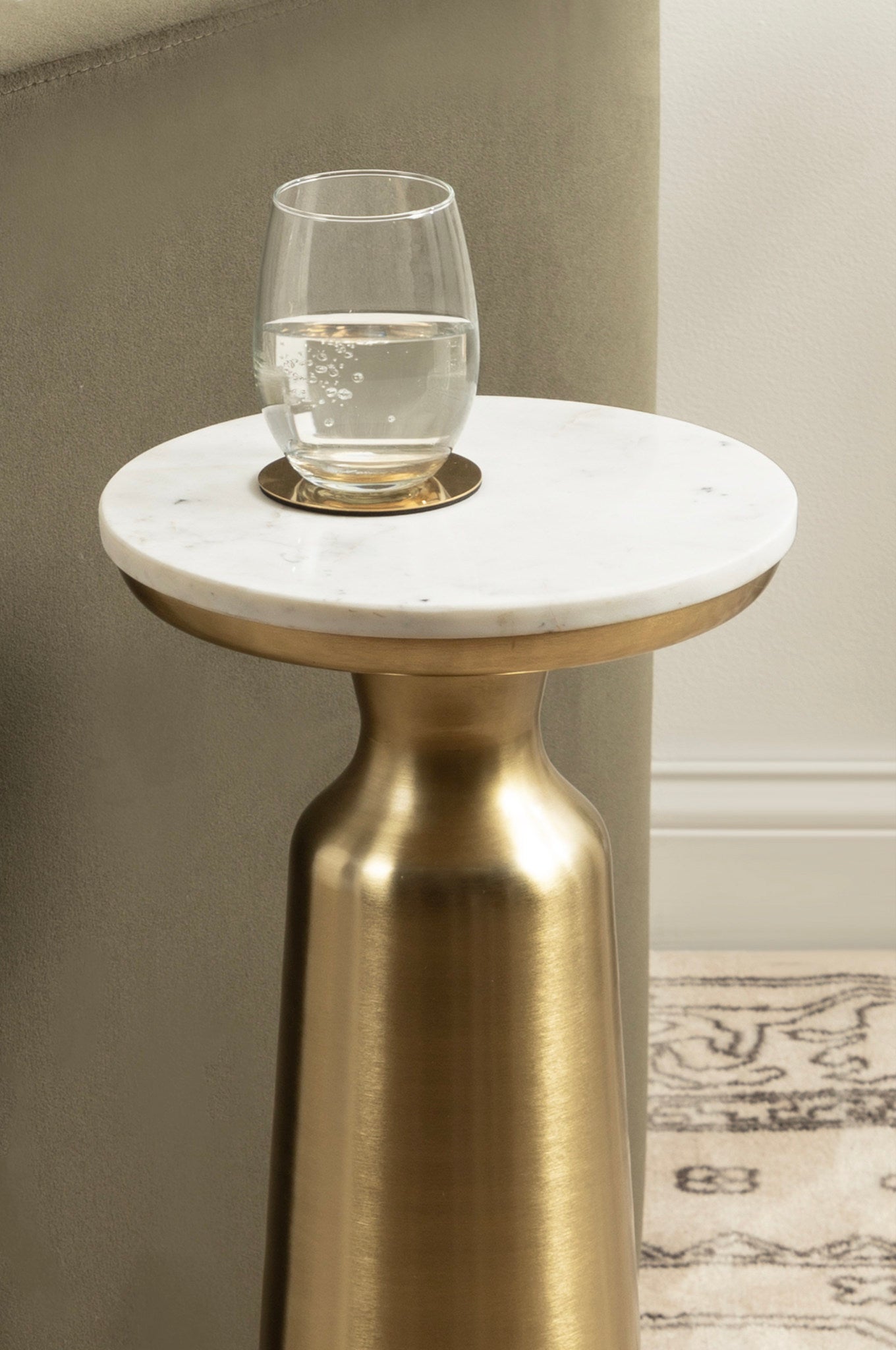 Cardina Round Drink Table