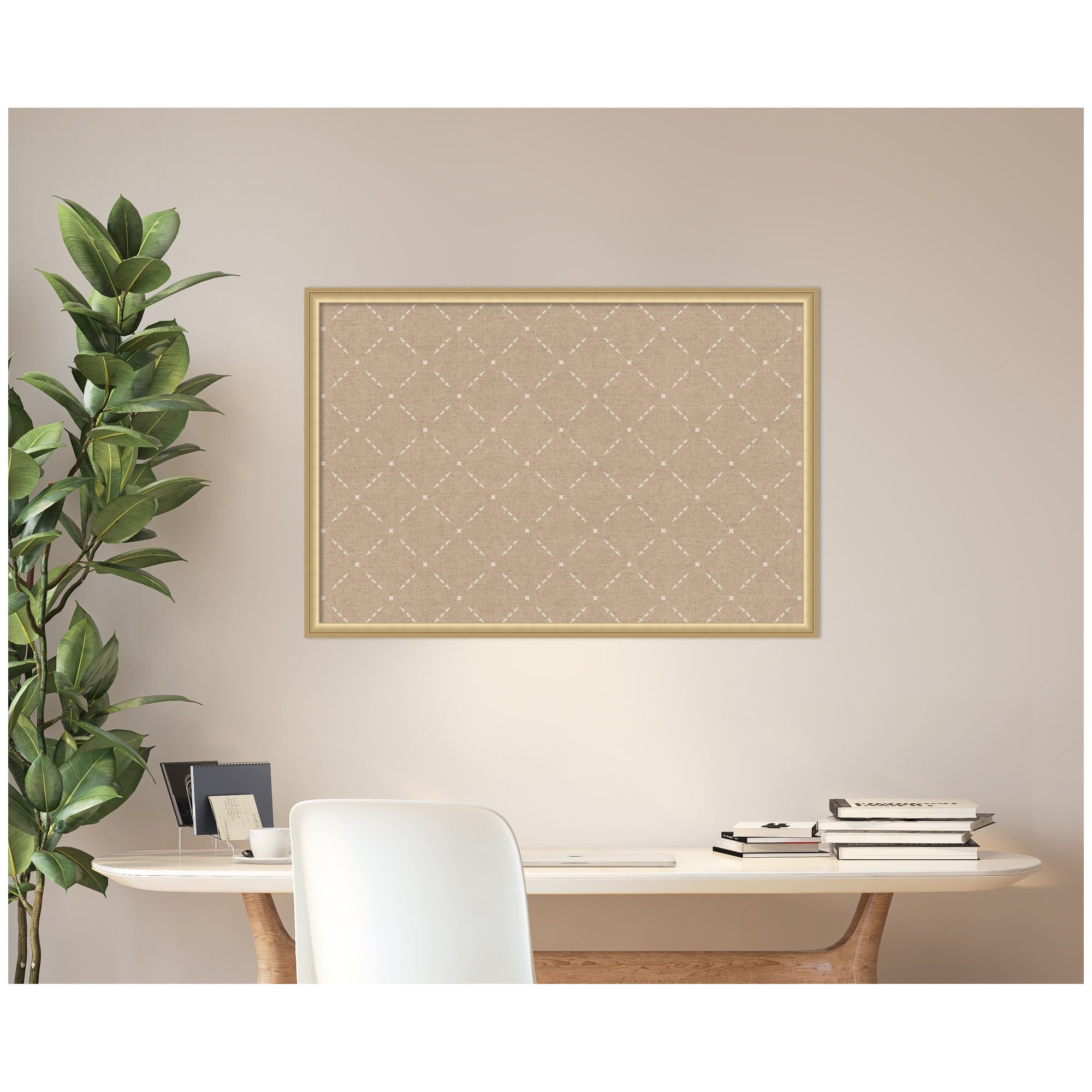 Pinboard Beige Lattice Pattern