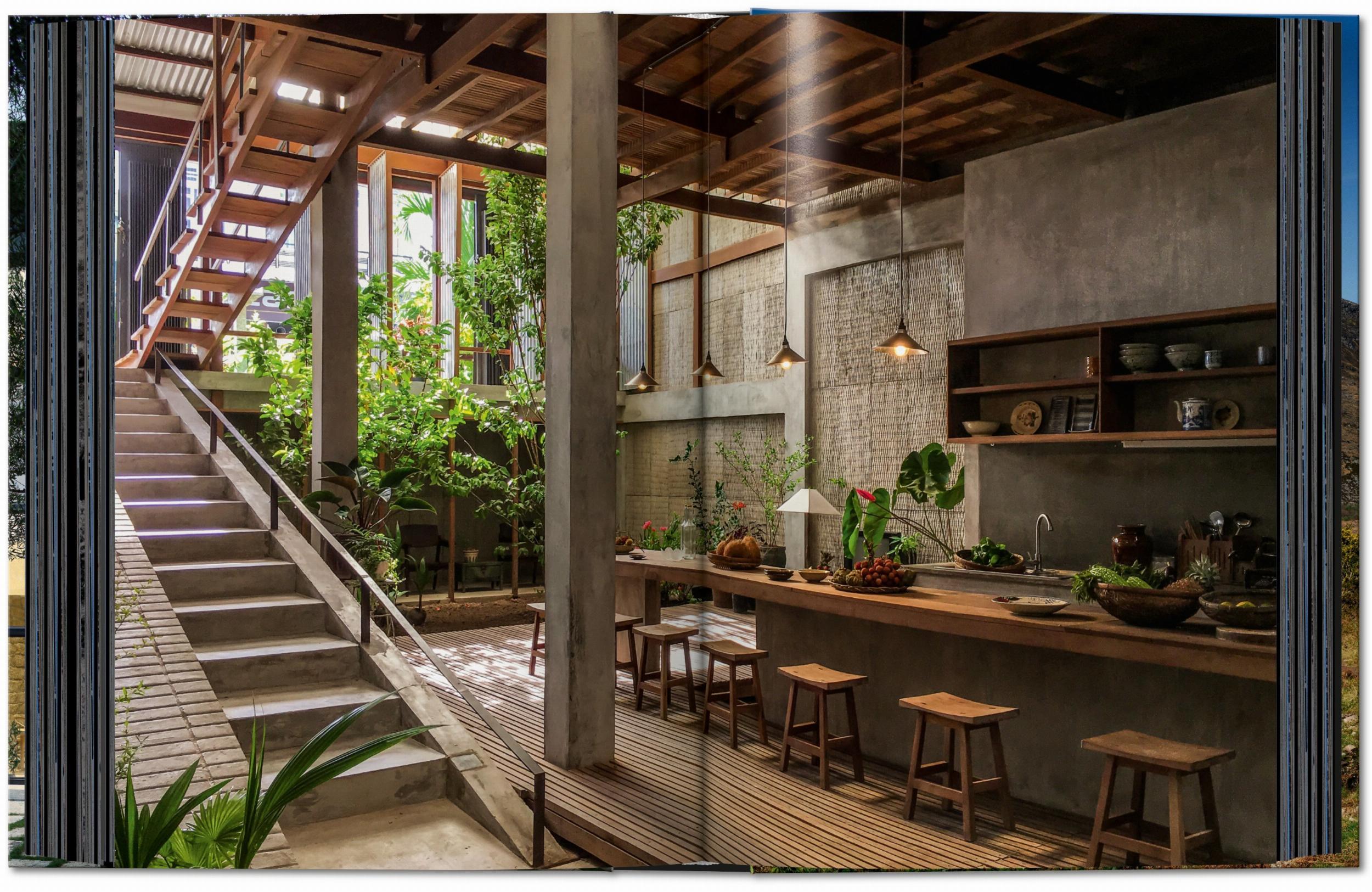 Homes For Our Time: Contemporary Houses around the World. 45th Ed.