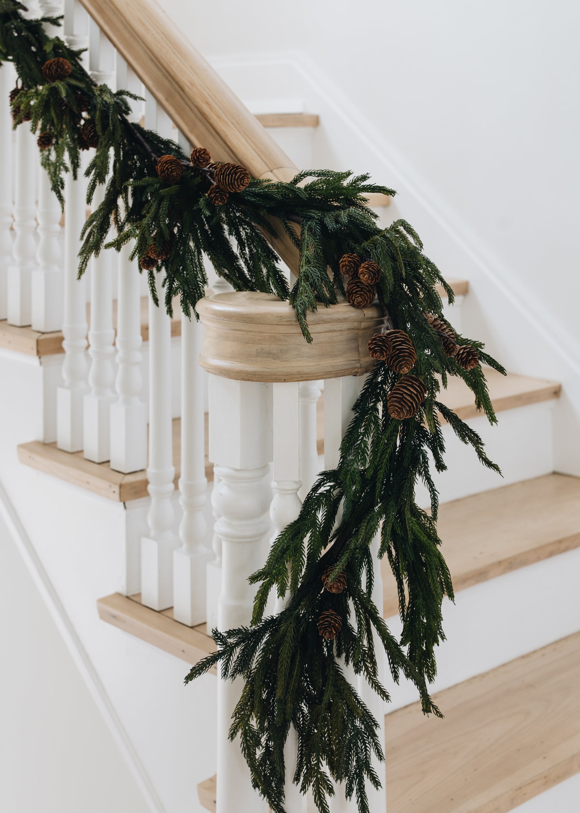 Artificial Pine Cone Branch Winter Decor - 28.5"