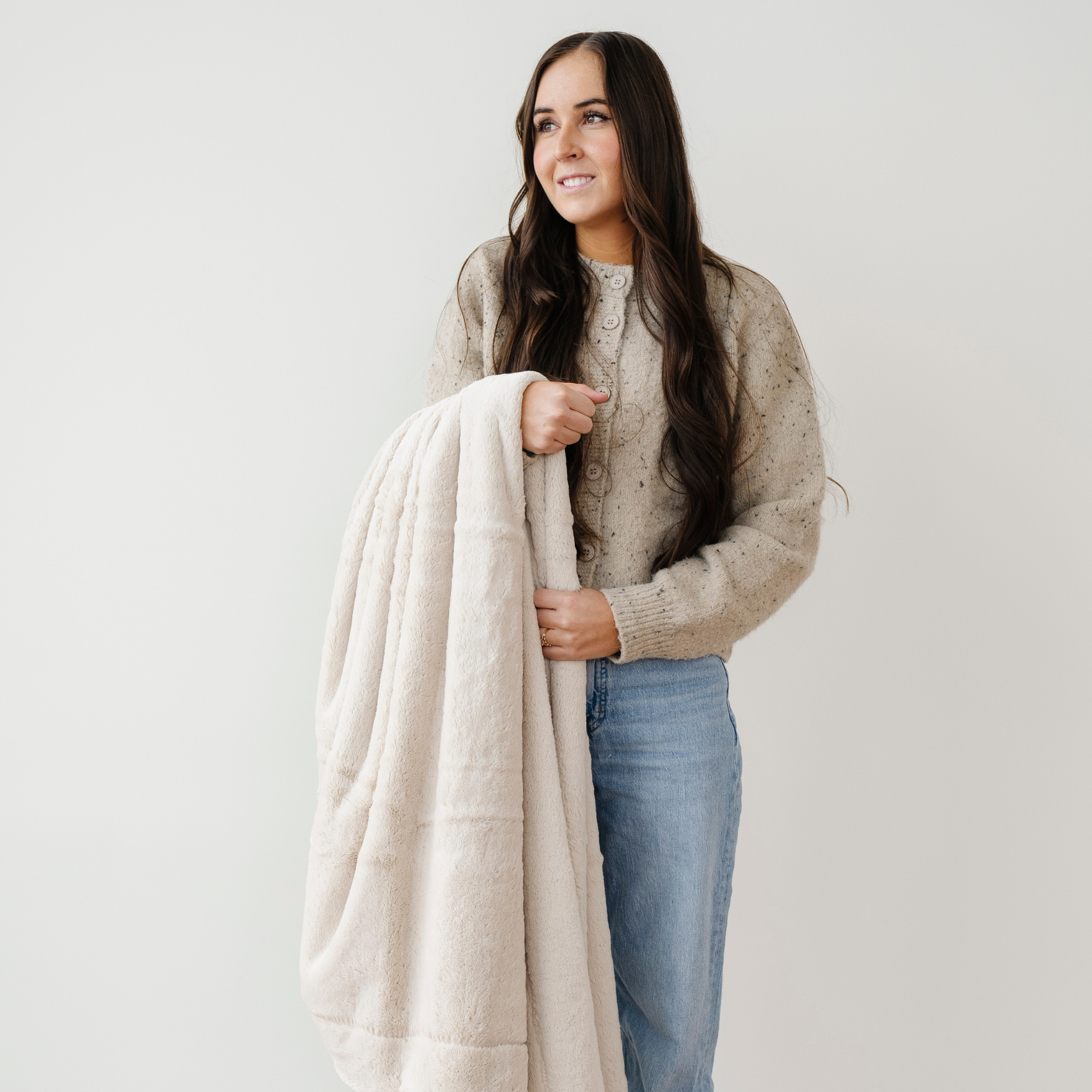 Saranoni Lush Throw Blankets - Thumbnail 2