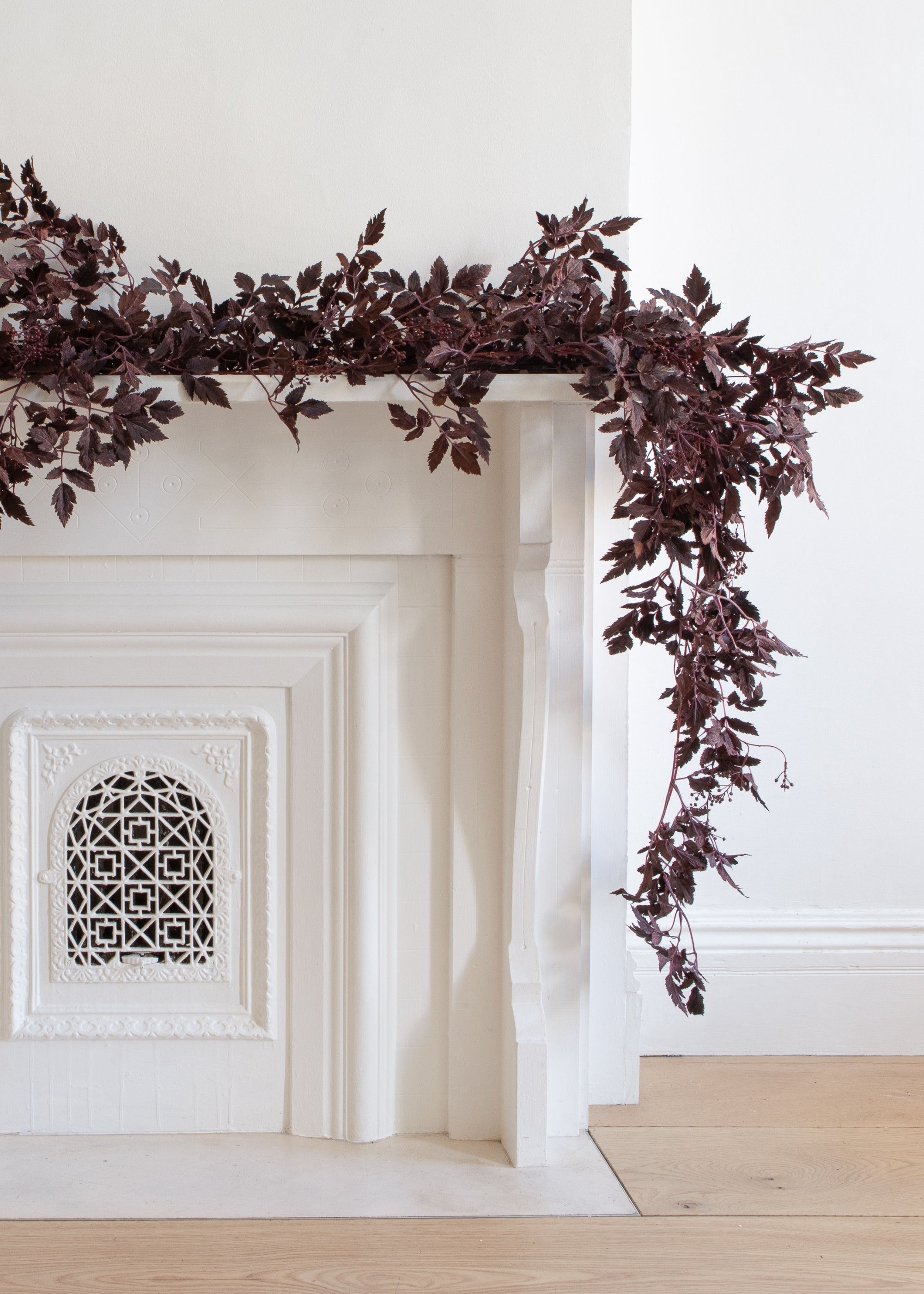 Plum Cimicifuga Seeded Garland - 6'