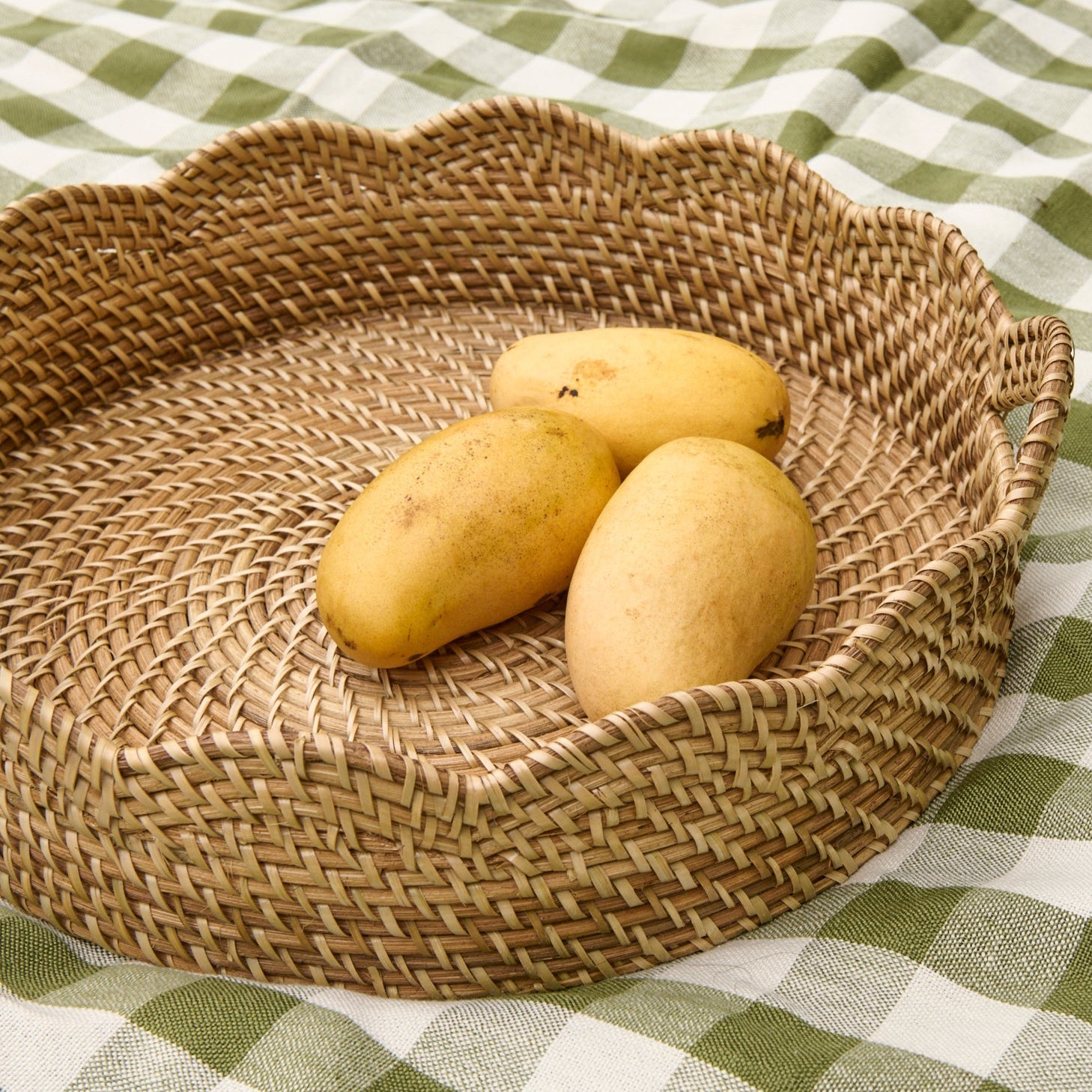 Lily Round Scalloped Rattan Serving Tray
