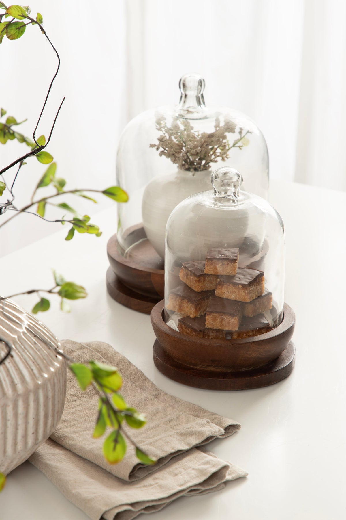 Claussen Wood and Glass Cloche 2 Piece Set