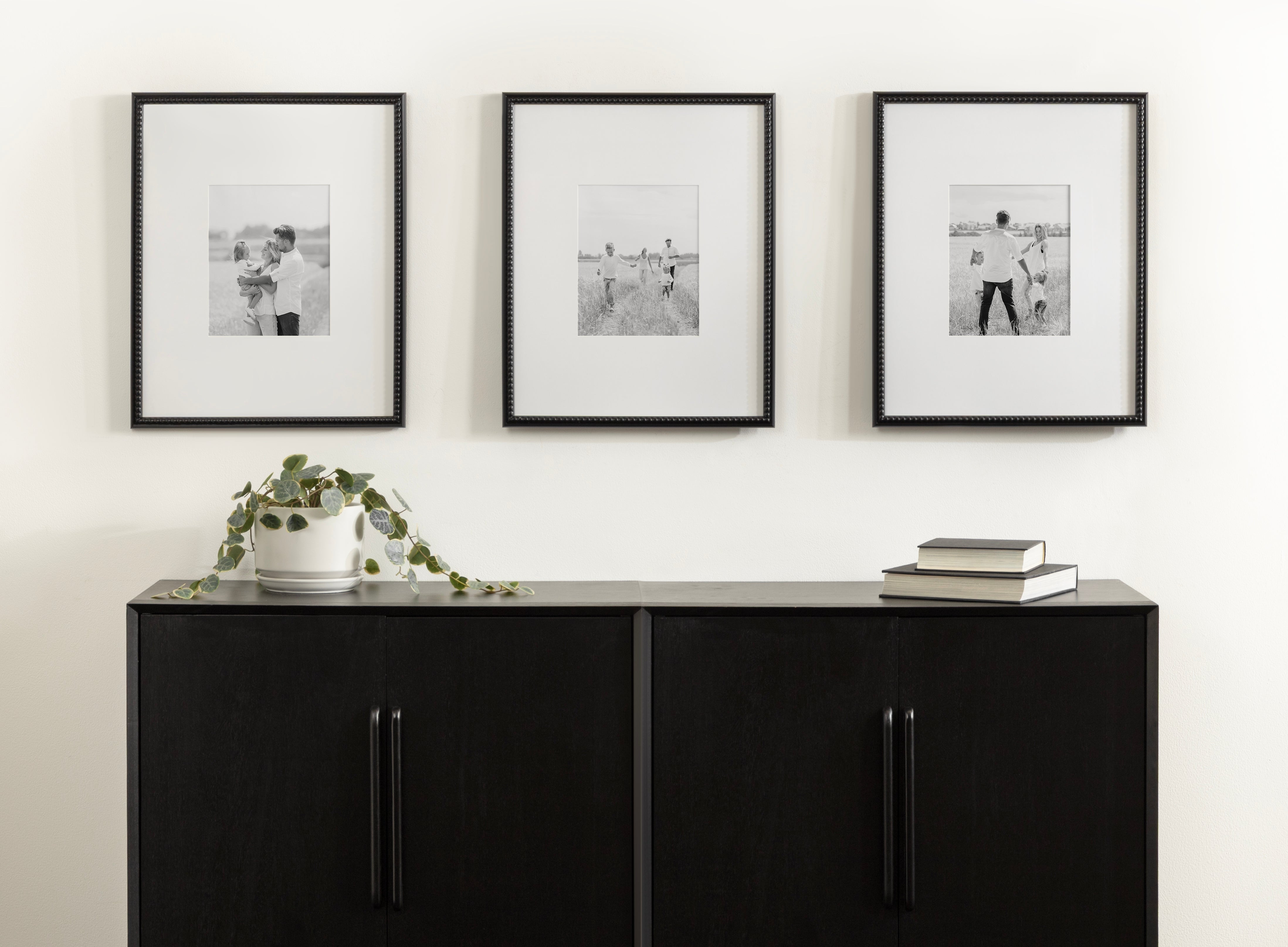 Adlynn Beaded Photo Frame Set