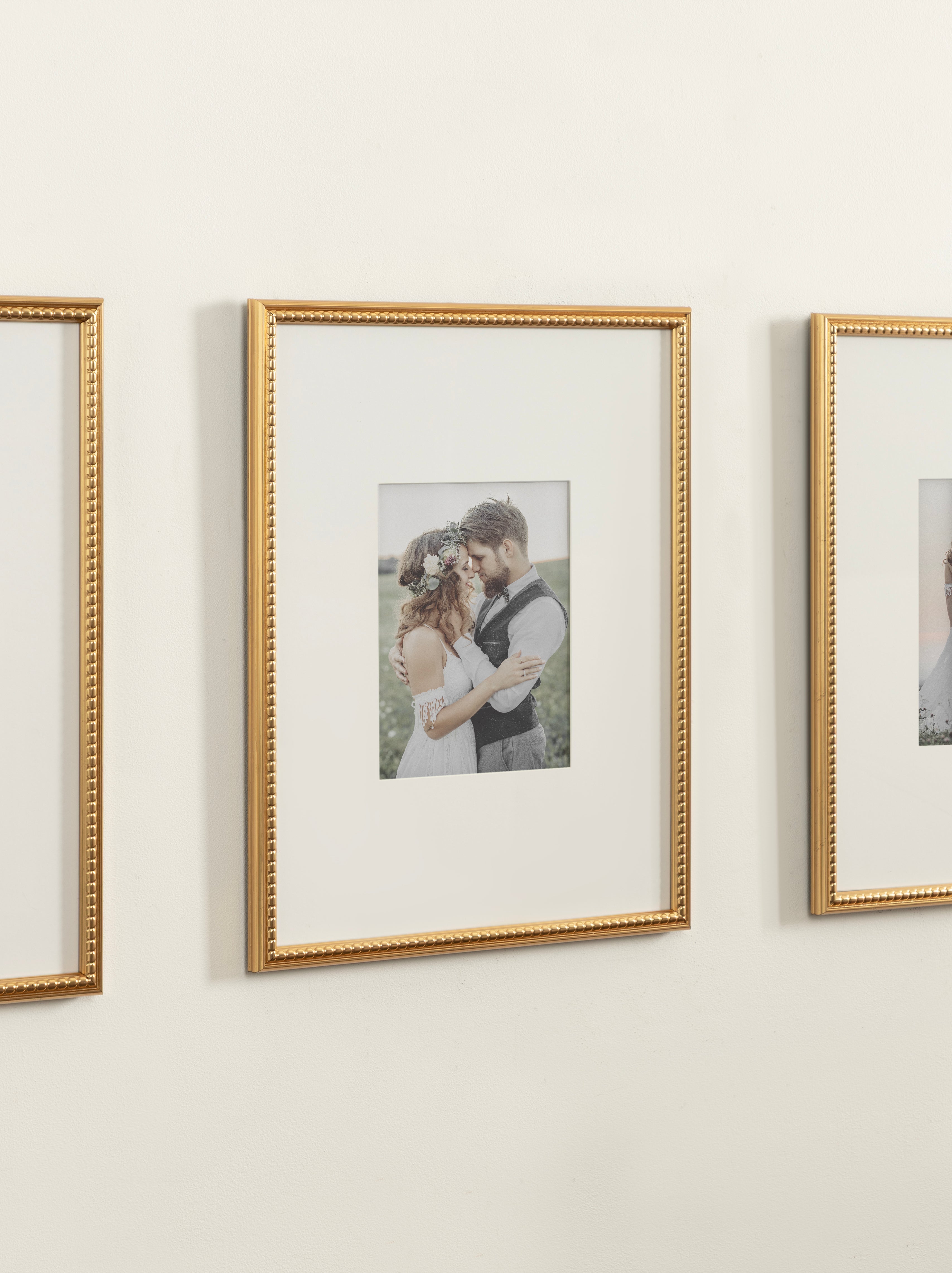 Adlynn Beaded Photo Frame Set