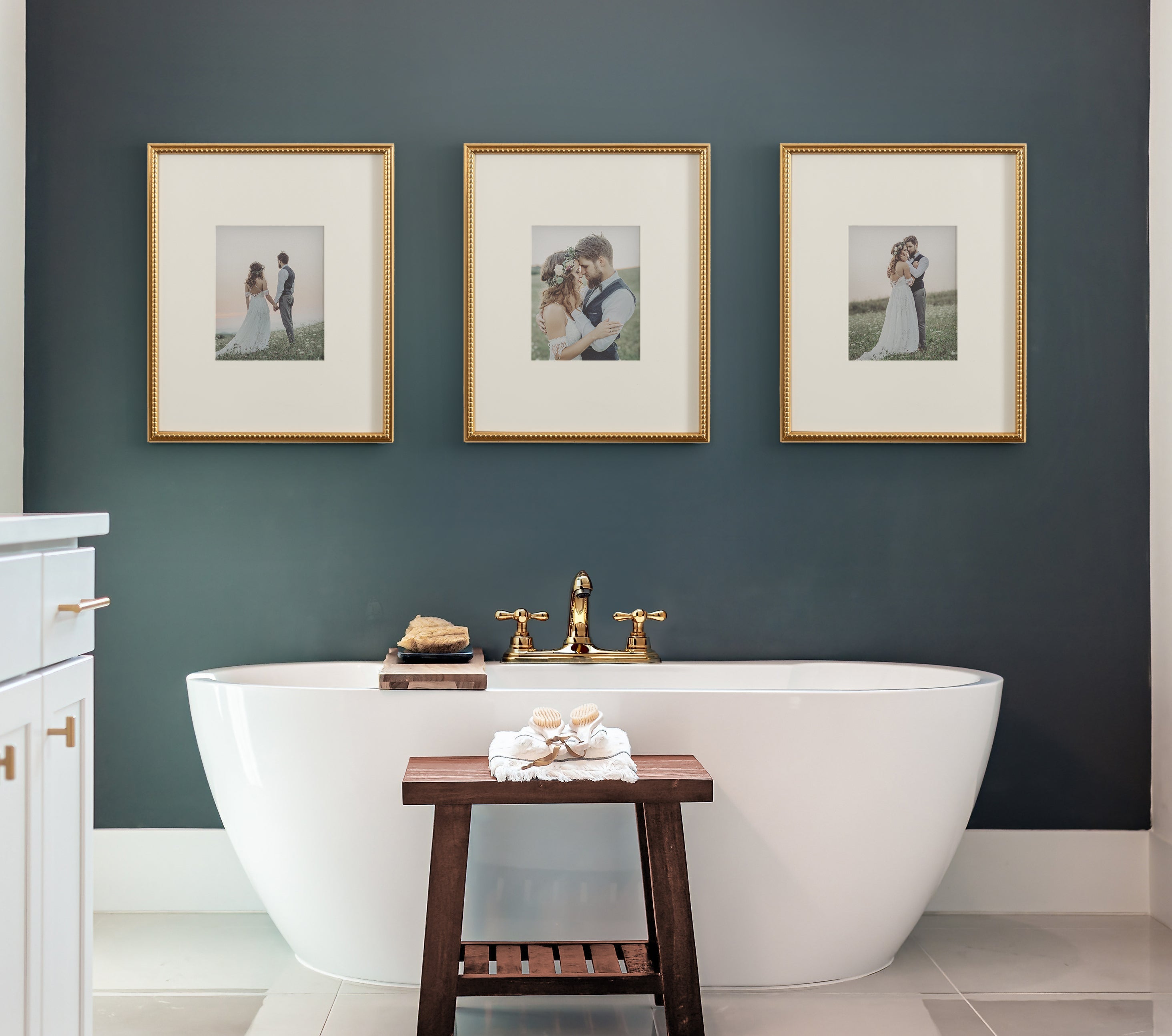 Adlynn Beaded Photo Frame Set